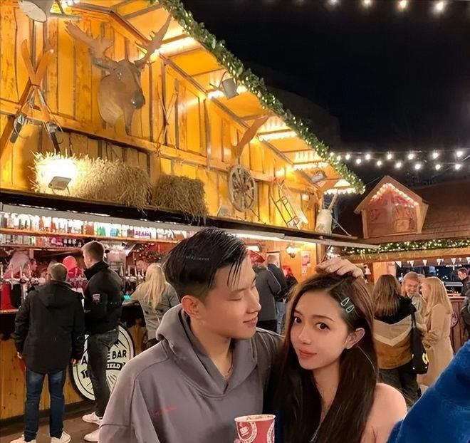 任有“夫妻相”赵心童的快乐你不懂尊龙AG人生就是博前女友大长腿现(图8)